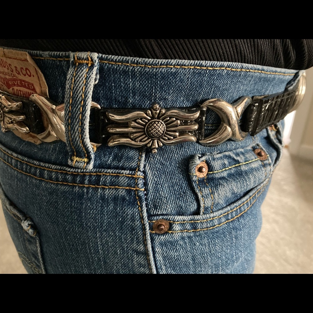 BELT leather and silver.  Size large 40 inches in length.